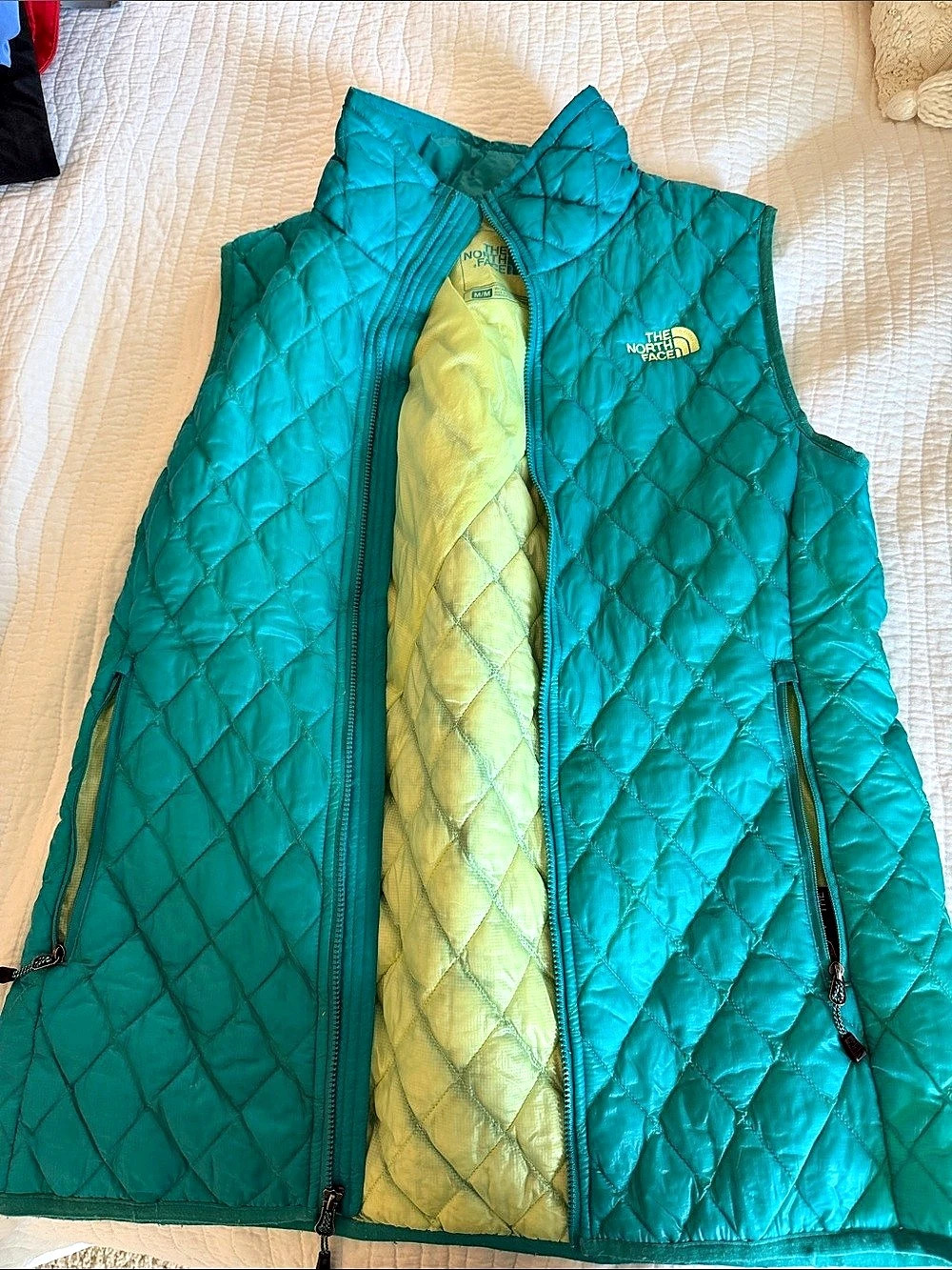 The North Face Quilted Vest Green & Yellow Medium Like New